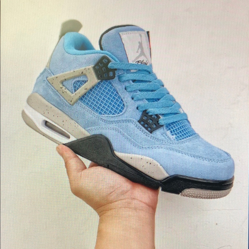 Nike Air Jordan 4 Retro GS University Blue Sneakers